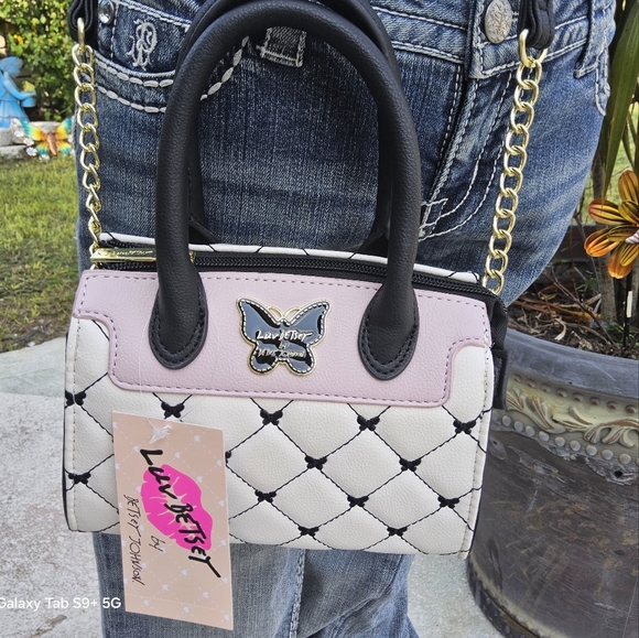 NWT BLUSH/MULTI COLOR QUILTED BOW LUV BETSEY SATCHEL - Picture 1 of 6